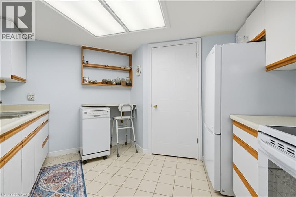 Single Family at 215- 3420 FREDERICK Avenue, Lincoln, Ontario - Photo 7 - RE/MAX Garden City Realty