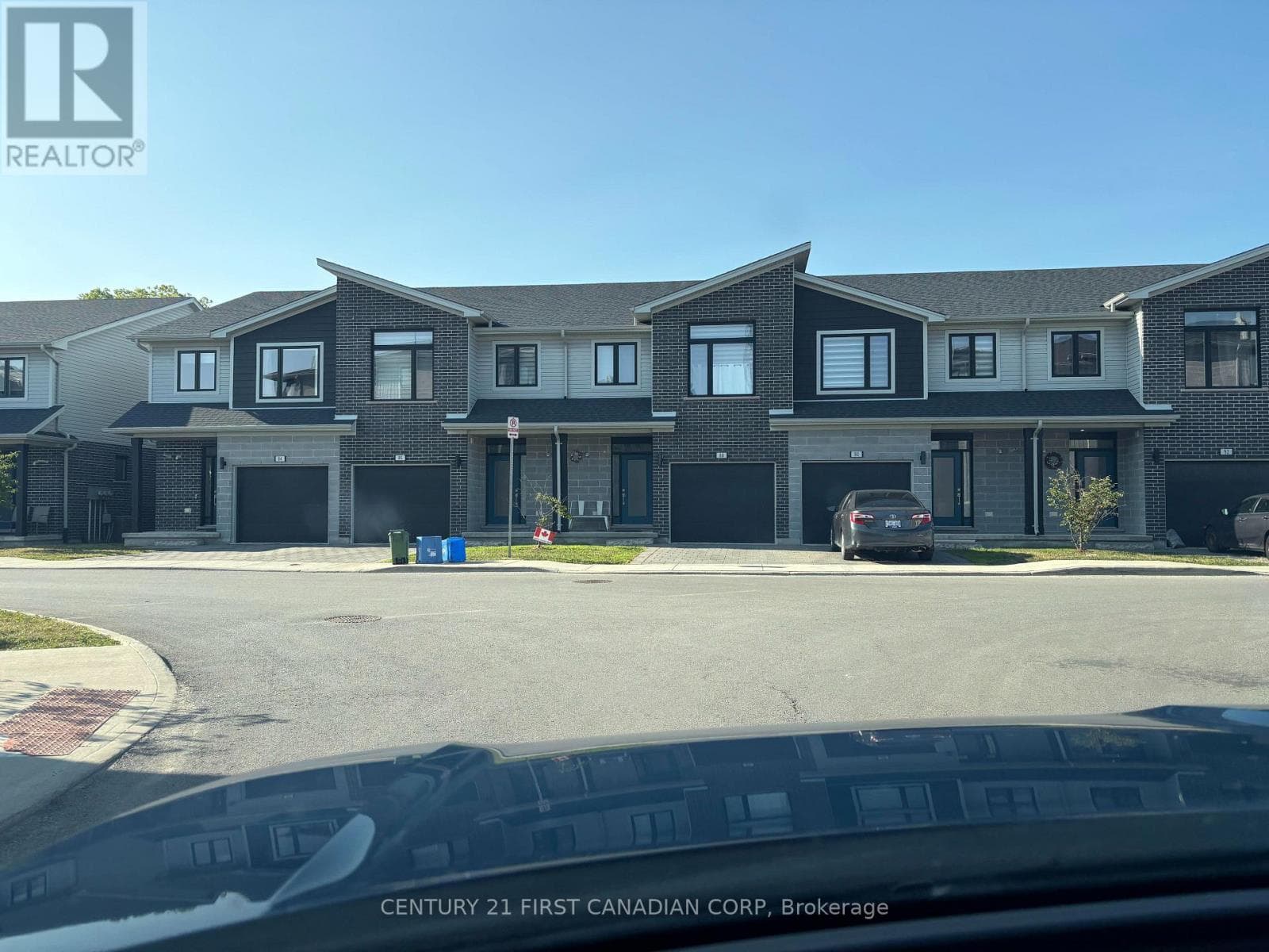 Single Family at 177 Edgevalley Road, London East (East D), Ontario - Photo 2 - RE/MAX Garden City Realty