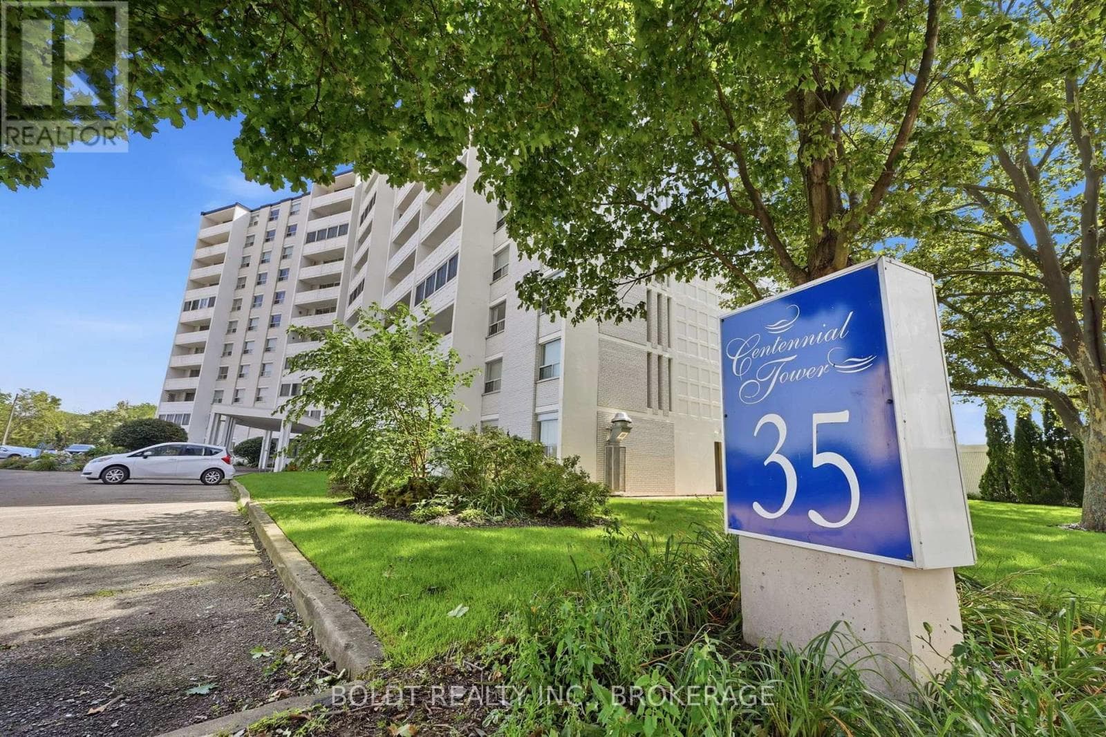 1008- 35 Towering Heights Boulevard