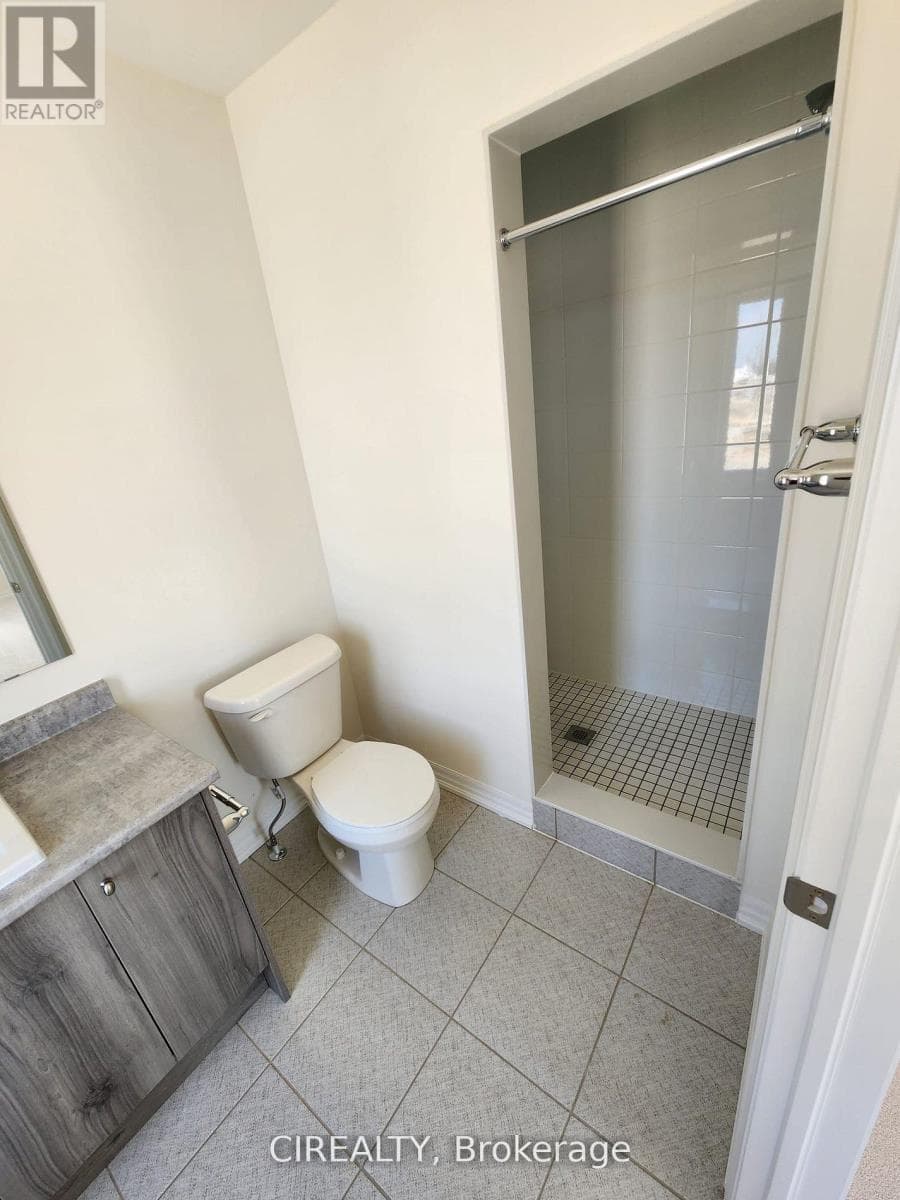 Single Family at 170 William Booth Avenue, Newmarket (Woodland Hill), Ontario - Photo 9 - RE/MAX Garden City Realty