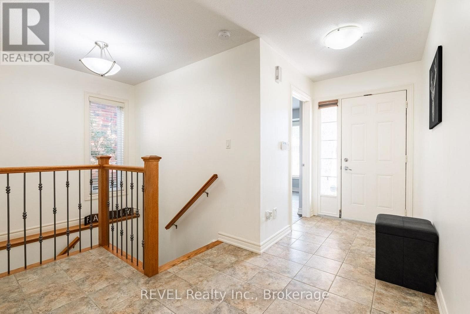 Single Family at 23 Myrtle Avenue, St. Catharines (Carlton/Bunting), Ontario - Photo 3 - RE/MAX Garden City Realty