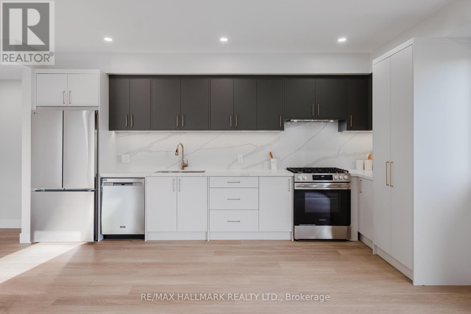 Multi-family at 3- 37 MILVERTON Boulevard, Toronto (Danforth), Ontario - Photo 5 - RE/MAX Garden City Realty