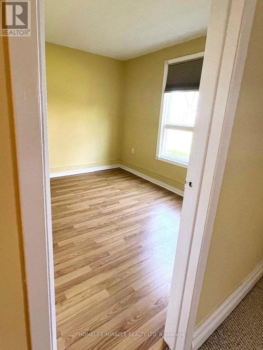 Single Family at 91 Limerick Street, Oshawa (Vanier), Ontario - Photo 6 - RE/MAX Garden City Realty