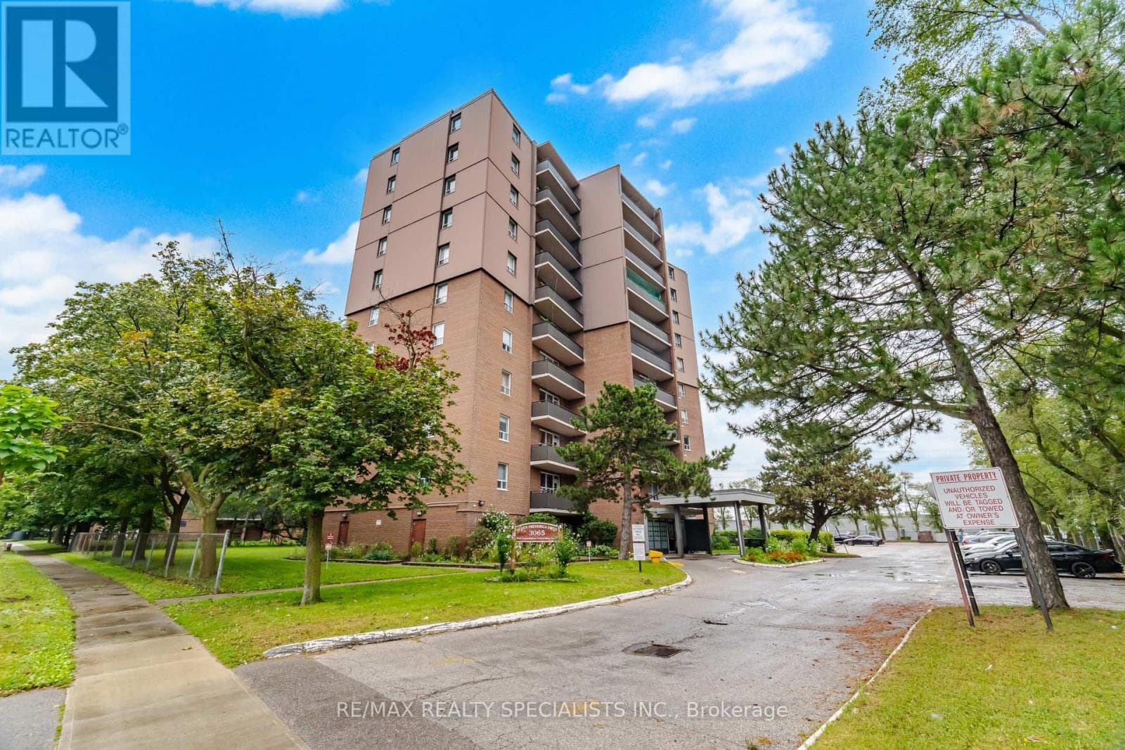 403- 3065 Queen Frederica Drive