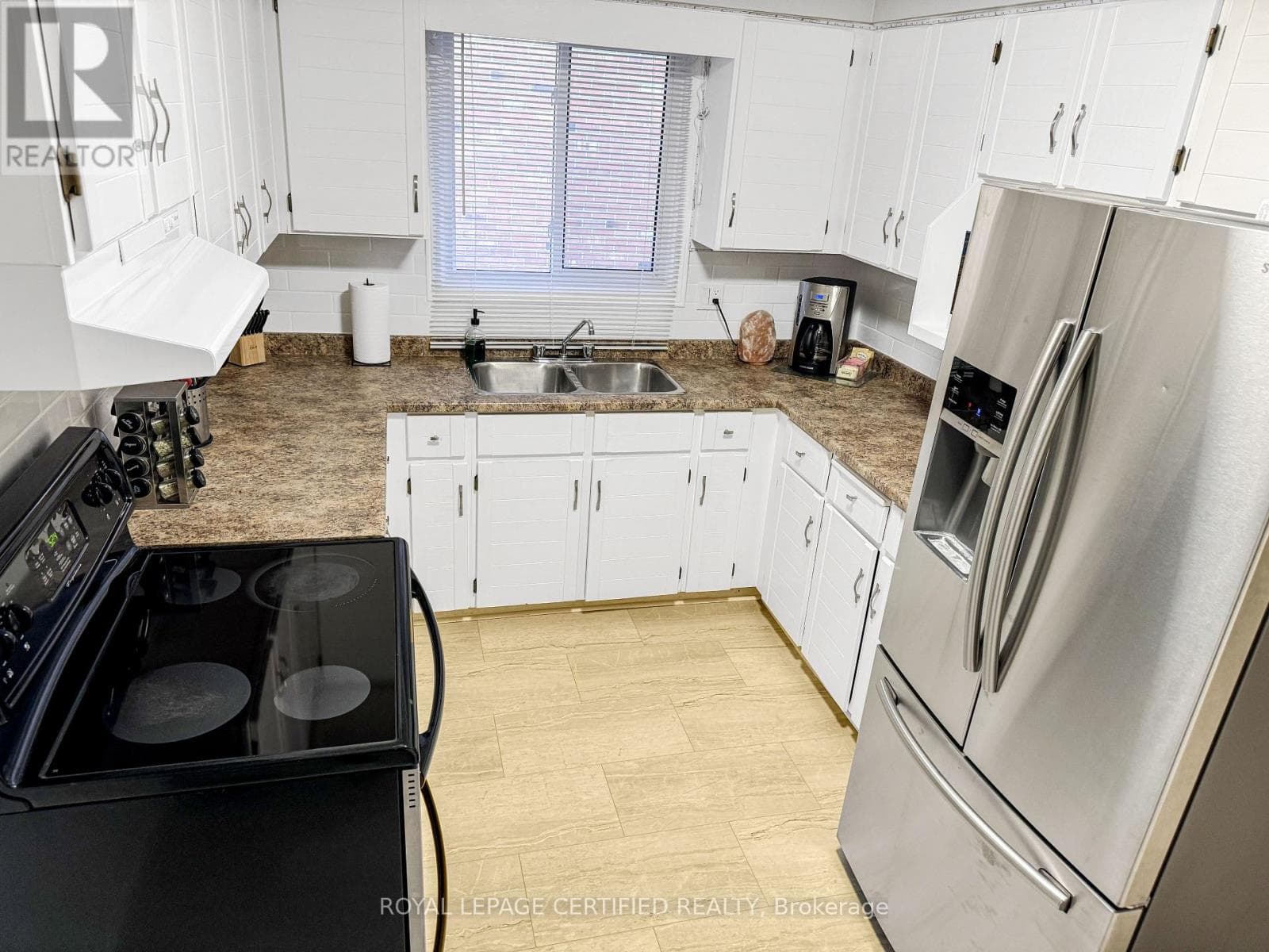 Single Family at 67 Mcdonagh Crescent, Thorold (Confederation Heights), Ontario - Photo 5 - RE/MAX Garden City Realty