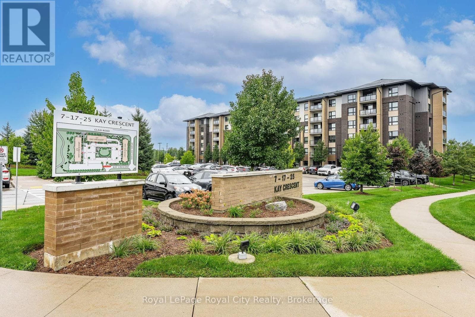 305- 7 Kay Crescent