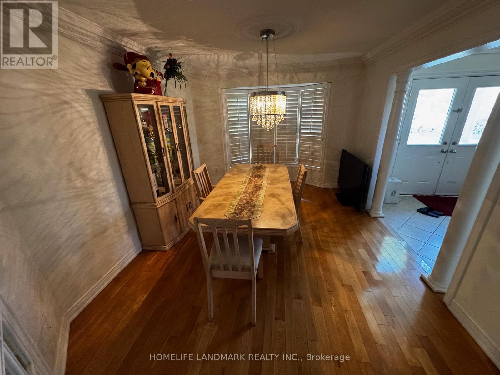 Single Family at 33 Ramsgate Court, Markham (Milliken Mills East), Ontario - Photo 4 - RE/MAX Garden City Realty
