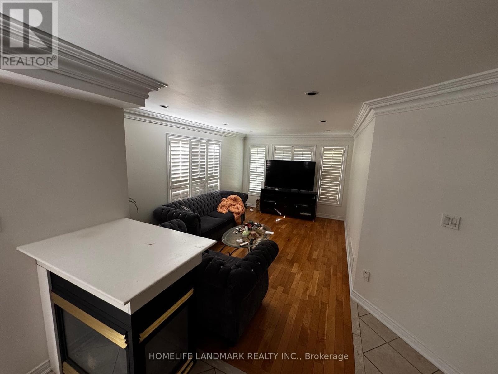 Single Family at 33 Ramsgate Court, Markham (Milliken Mills East), Ontario - Photo 7 - RE/MAX Garden City Realty