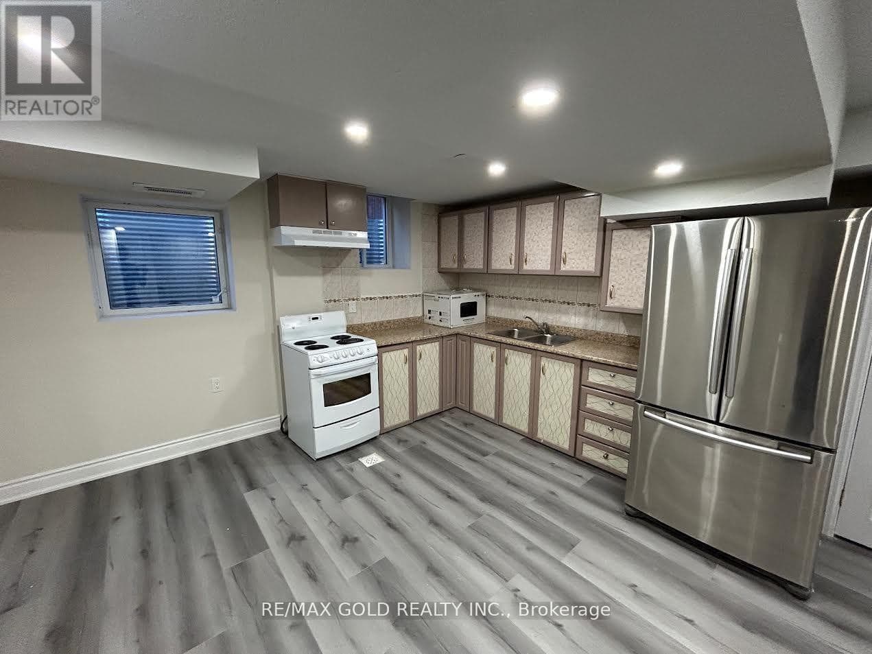 Single Family at Bsmt- 1028 Fernandez Drive, Mississauga (East Credit), Ontario - Photo 7 - RE/MAX Garden City Realty
