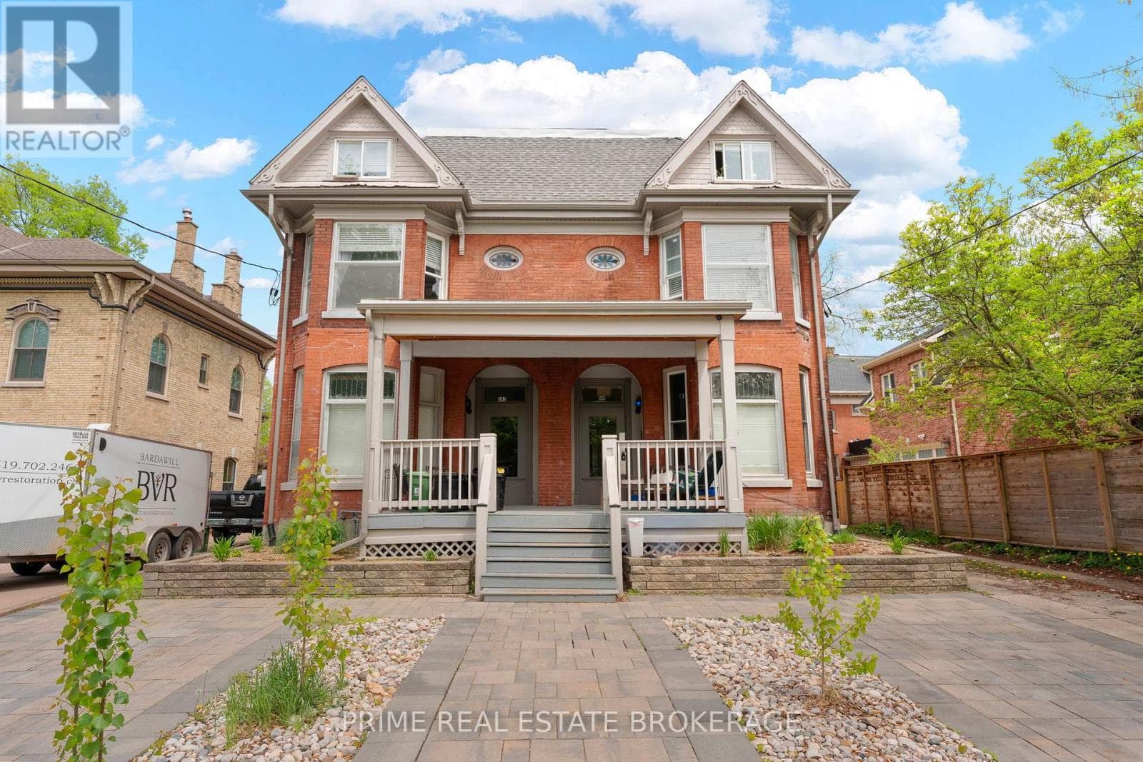 500-502 Colborne Street