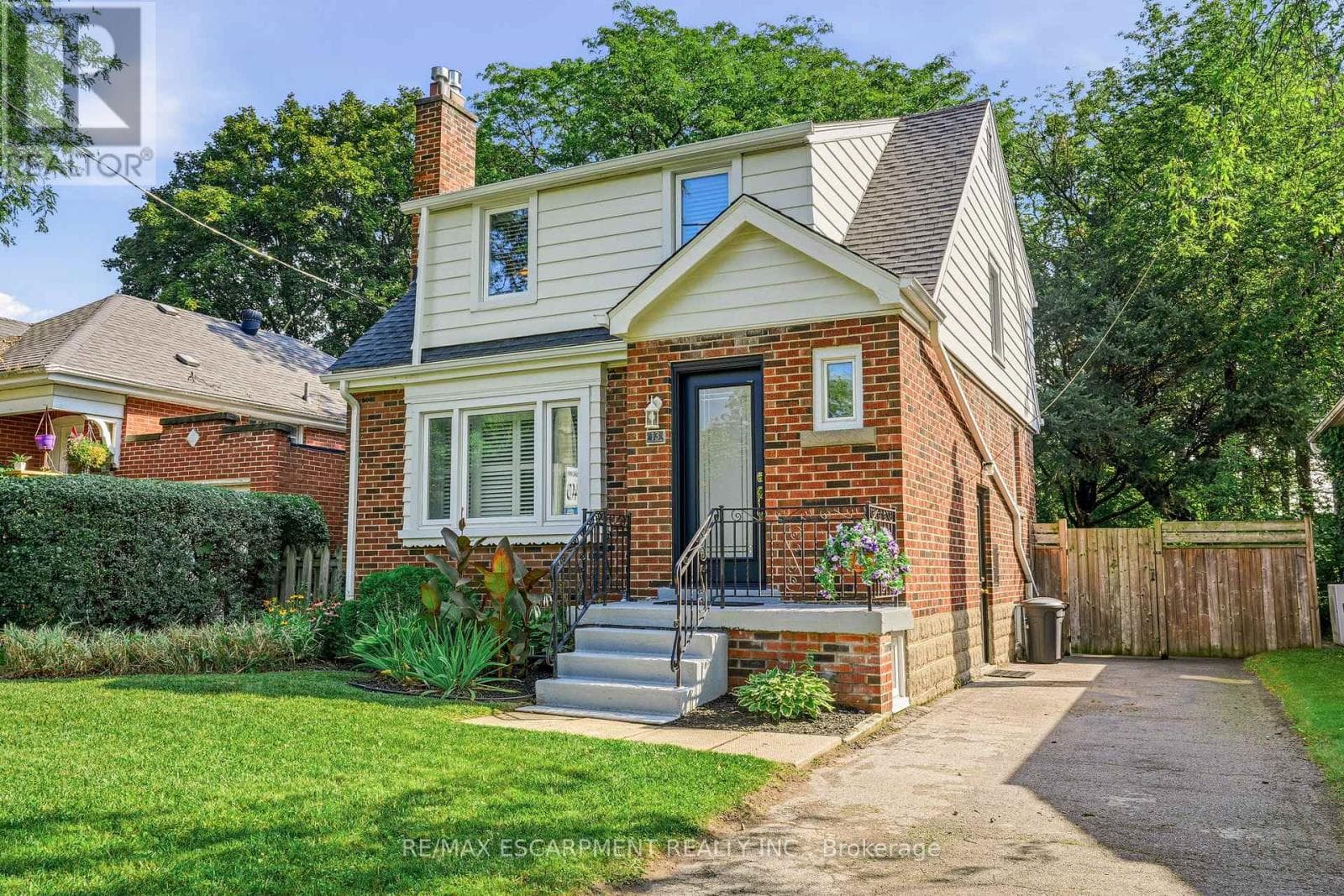 13 Allan Avenue