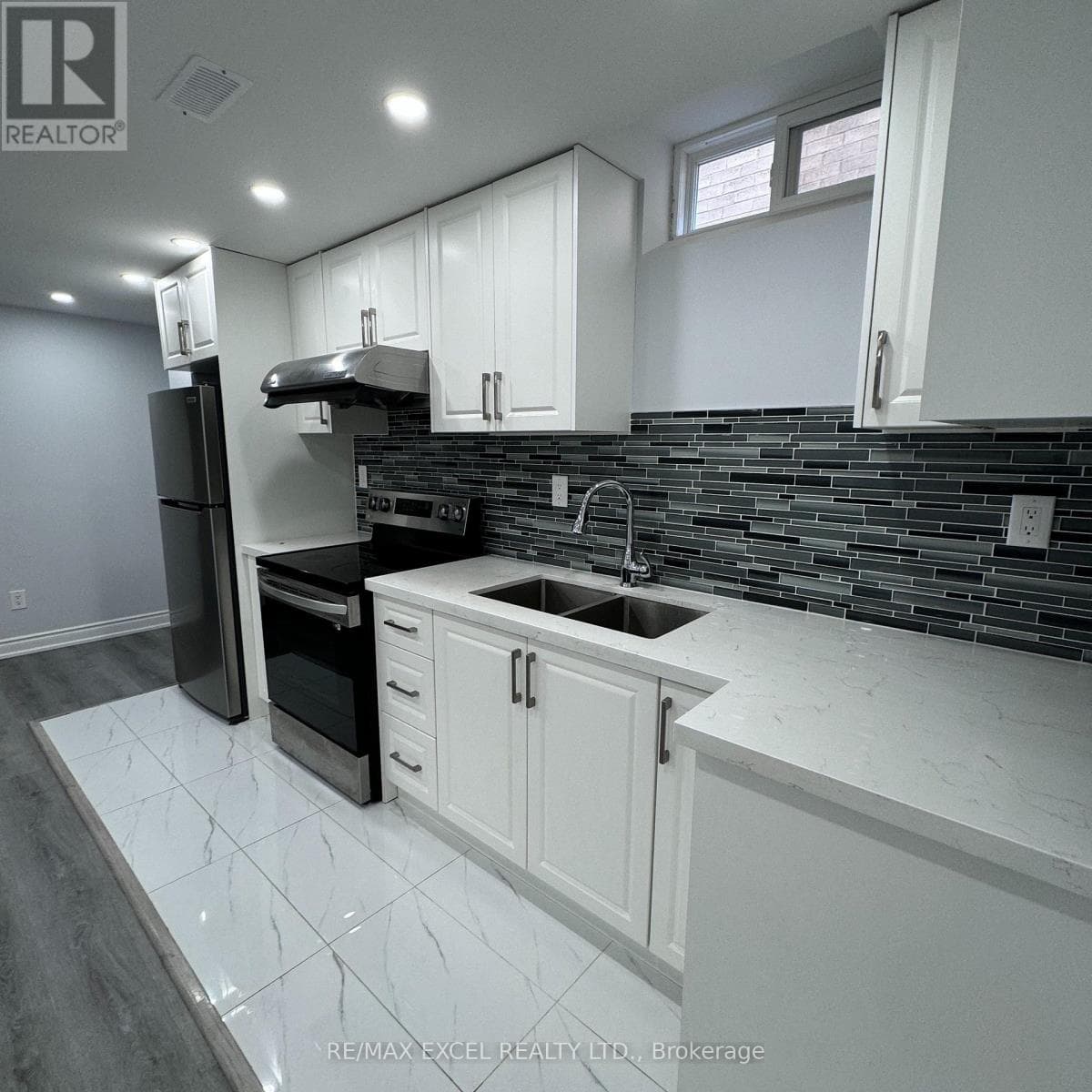 Single Family at Bsmt- 102 Galbraith Crescent, Markham (Milliken Mills East), Ontario - Photo 5 - RE/MAX Garden City Realty
