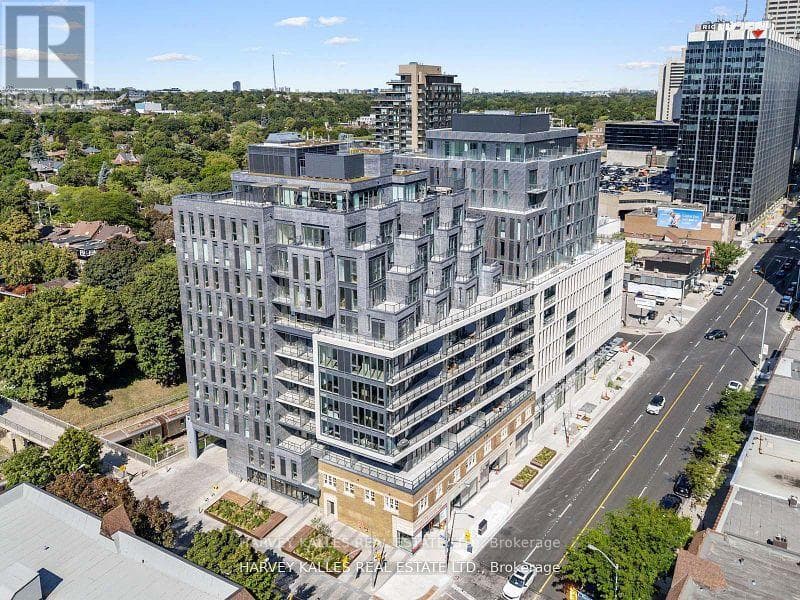 807- 8 Manor Road