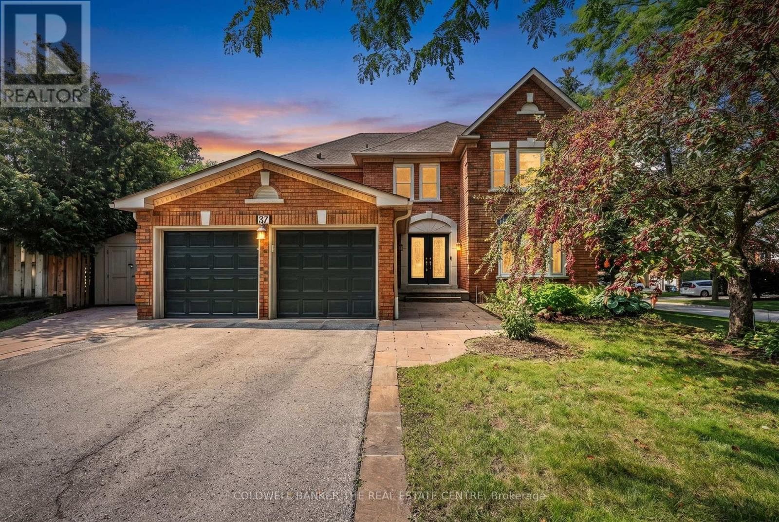 37 Falling Brook Drive