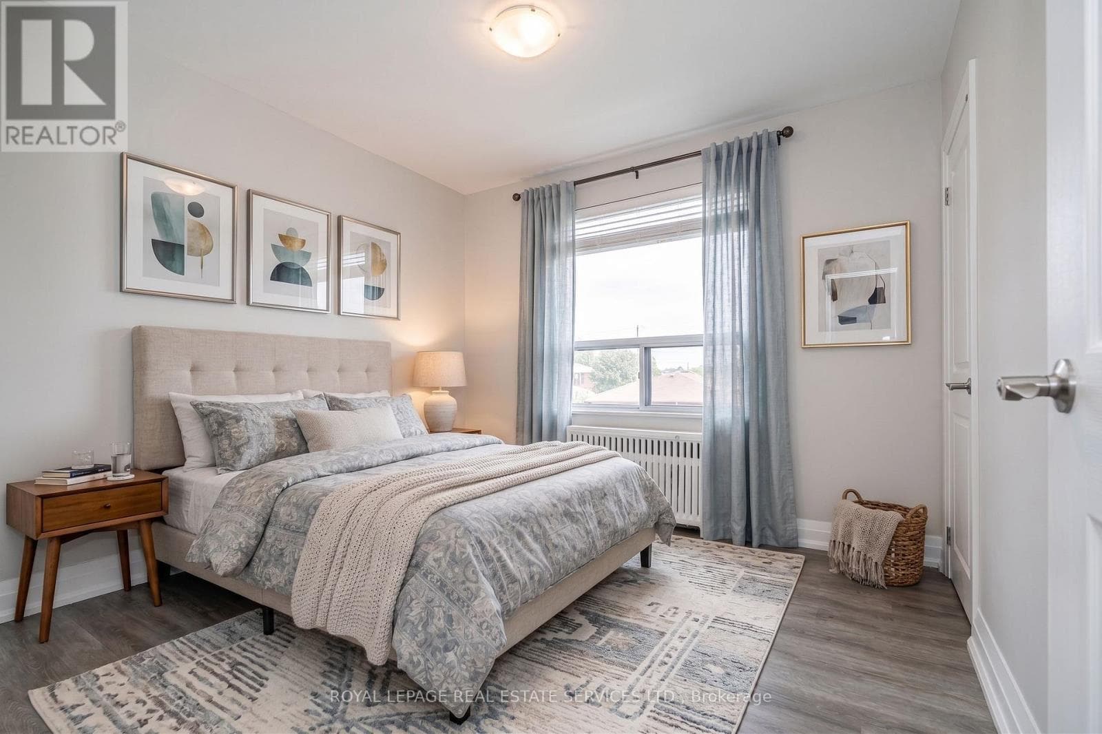 Multi-family at 8- 2637 Keele Street, Toronto (Maple Leaf), Ontario - Photo 3 - RE/MAX Garden City Realty
