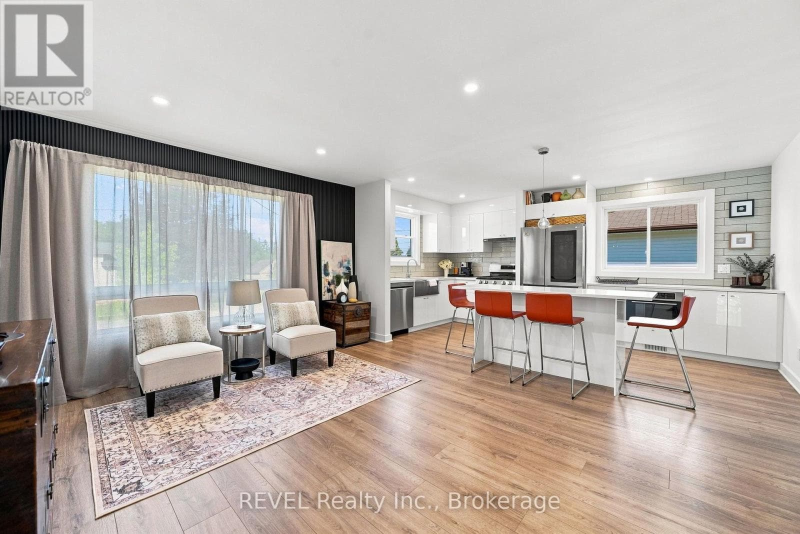 34 Oakwood Street
