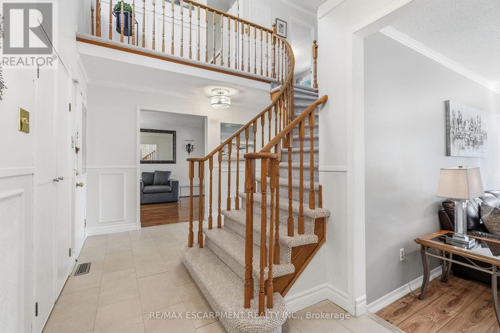 Single Family at 1058 Glenbrook Avenue, Oakville (WC Wedgewood Creek), Ontario - Photo 5 - RE/MAX Garden City Realty