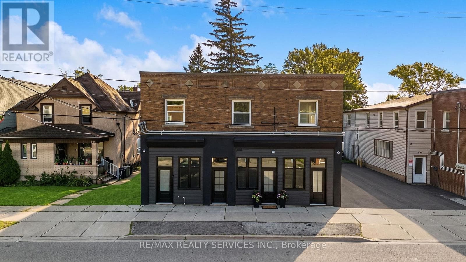 5- 260 King Street
