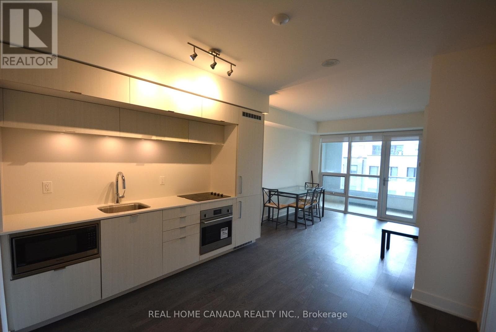 Single Family at 324- 38 Cameron Street, Toronto (Kensington-Chinatown), Ontario - Photo 2 - RE/MAX Garden City Realty
