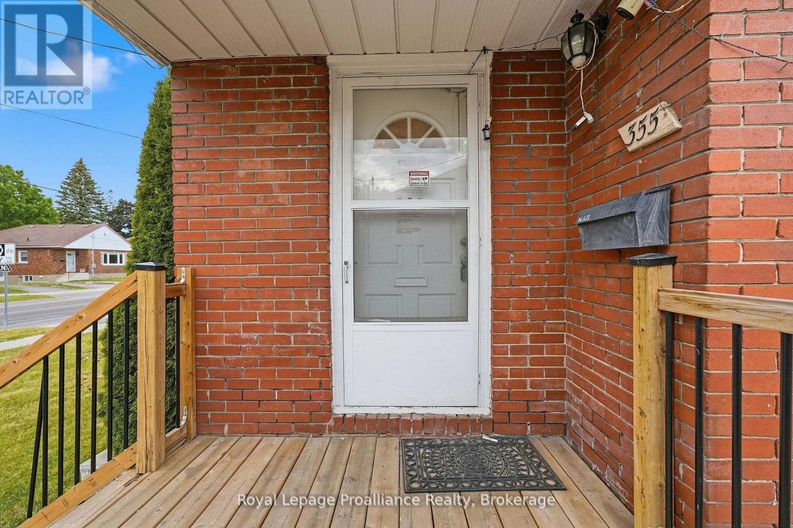 Single Family at 355 Bridge Street, Belleville (Thurlow Ward), Ontario - Photo 10 - RE/MAX Garden City Realty