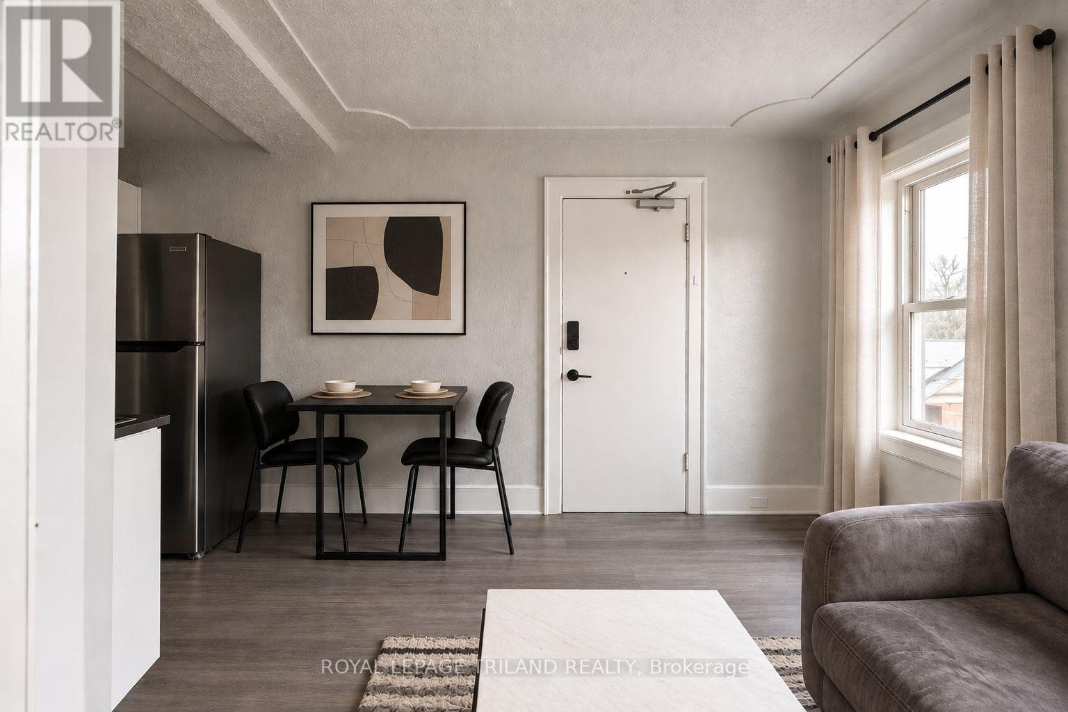 Multi-family at 10- 425 Mckenzie Avenue, London South (South F), Ontario - Photo 4 - RE/MAX Garden City Realty