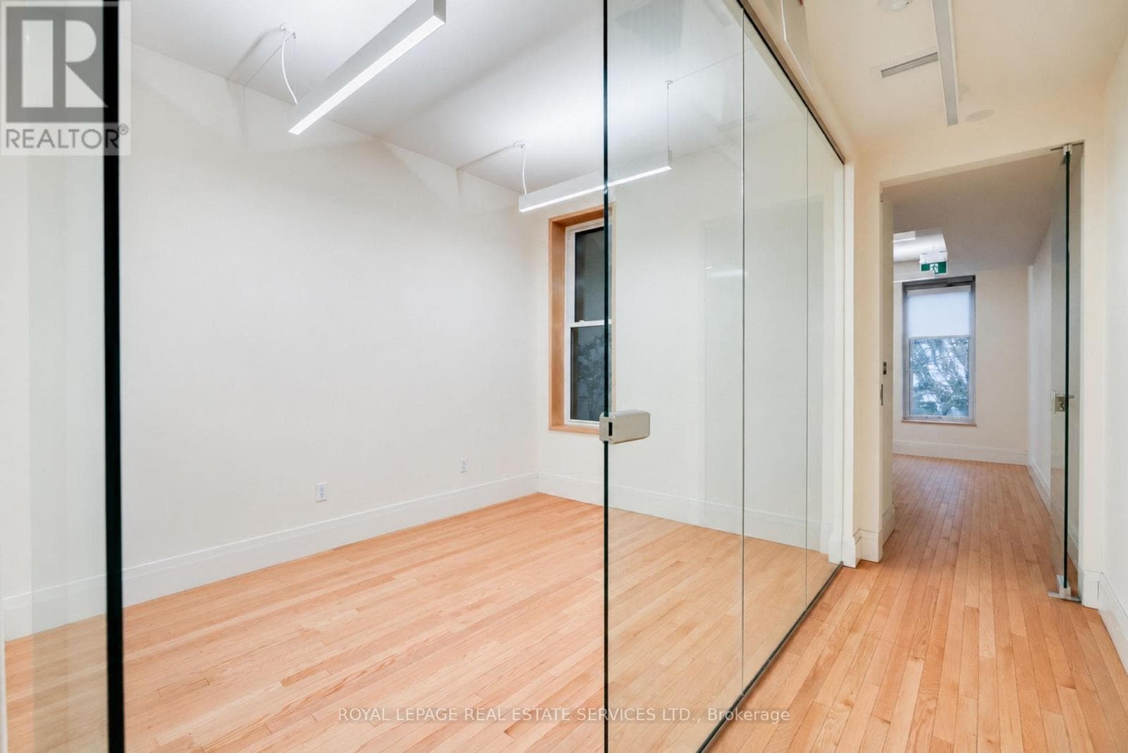 Office at 54 1/2 ST PATRICK Street, Toronto (Kensington-Chinatown), Ontario - Photo 6 - RE/MAX Garden City Realty