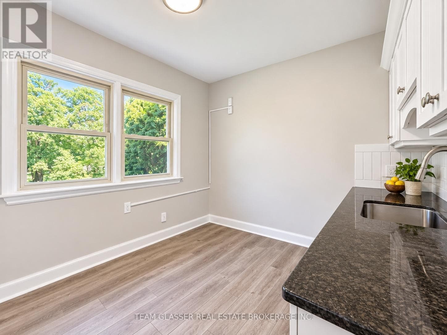 Single Family at Upper- 723 STRATHMEYER Street, London East (East C), Ontario - Photo 4 - RE/MAX Garden City Realty