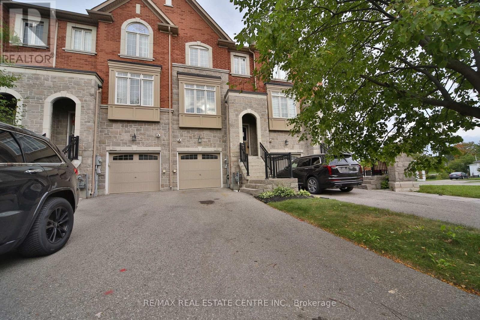 211 Appleton Court