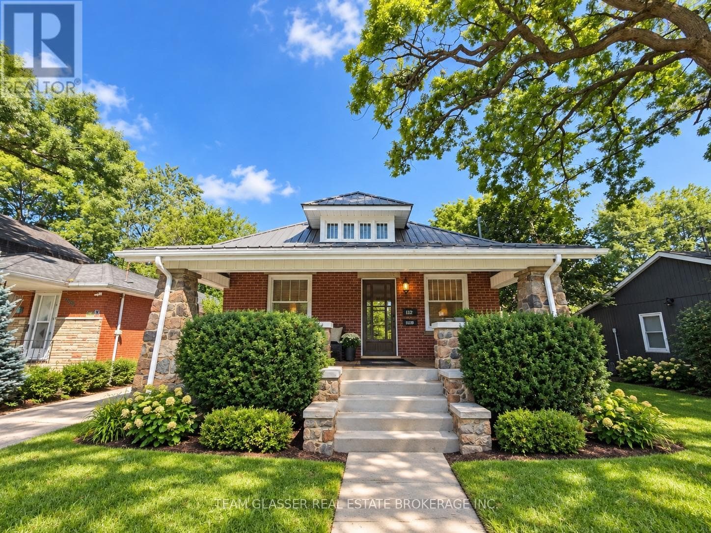 Upper- 884 TRAFALGAR Street