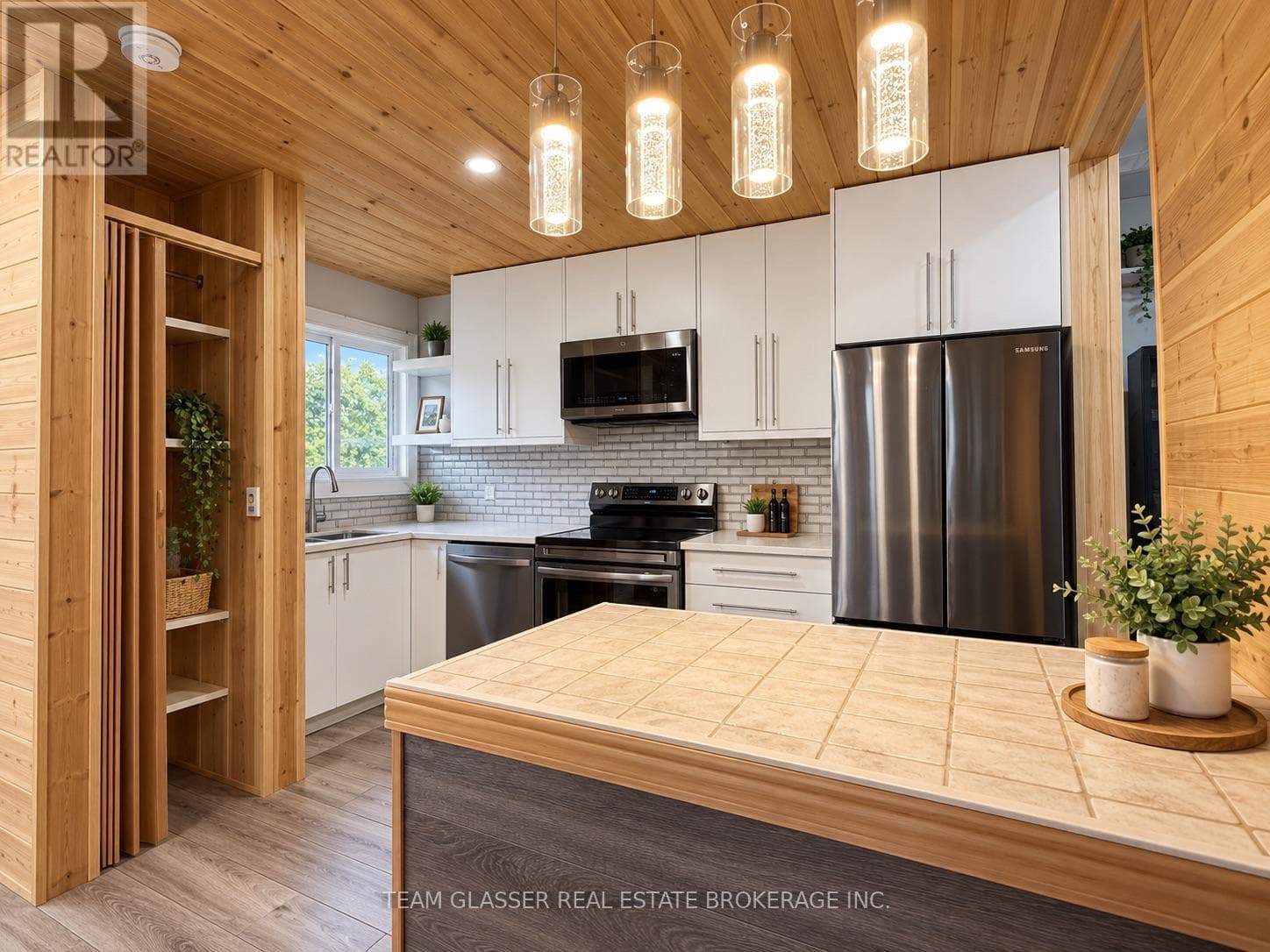 Single Family at 1- 173 BASE LINE Road, London South (South G), Ontario - Photo 6 - RE/MAX Garden City Realty
