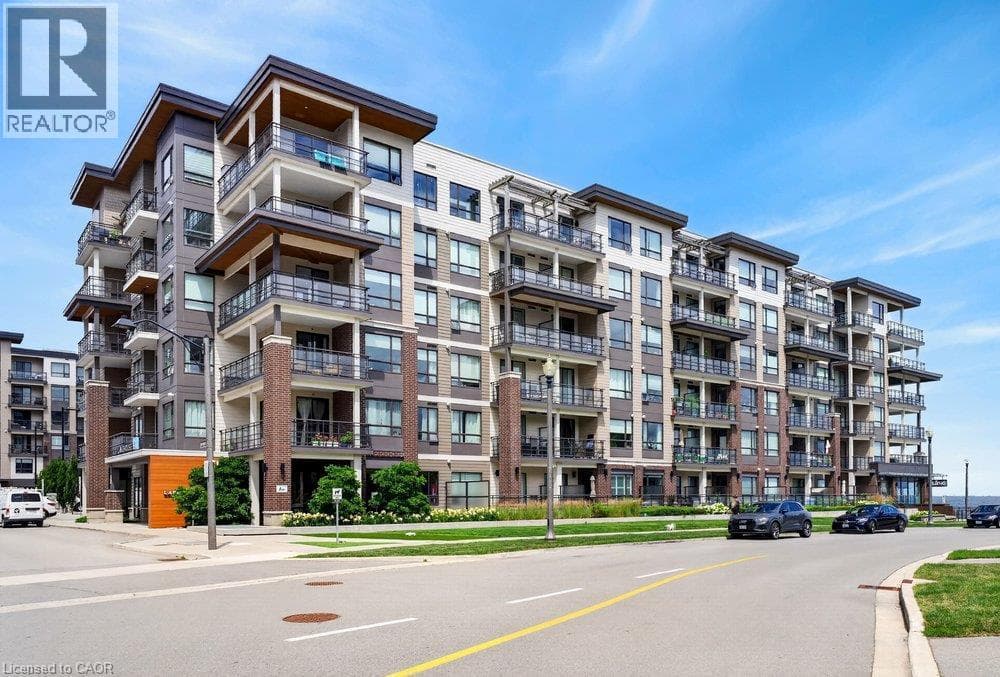 306- 10 ESPLANADE Lane
