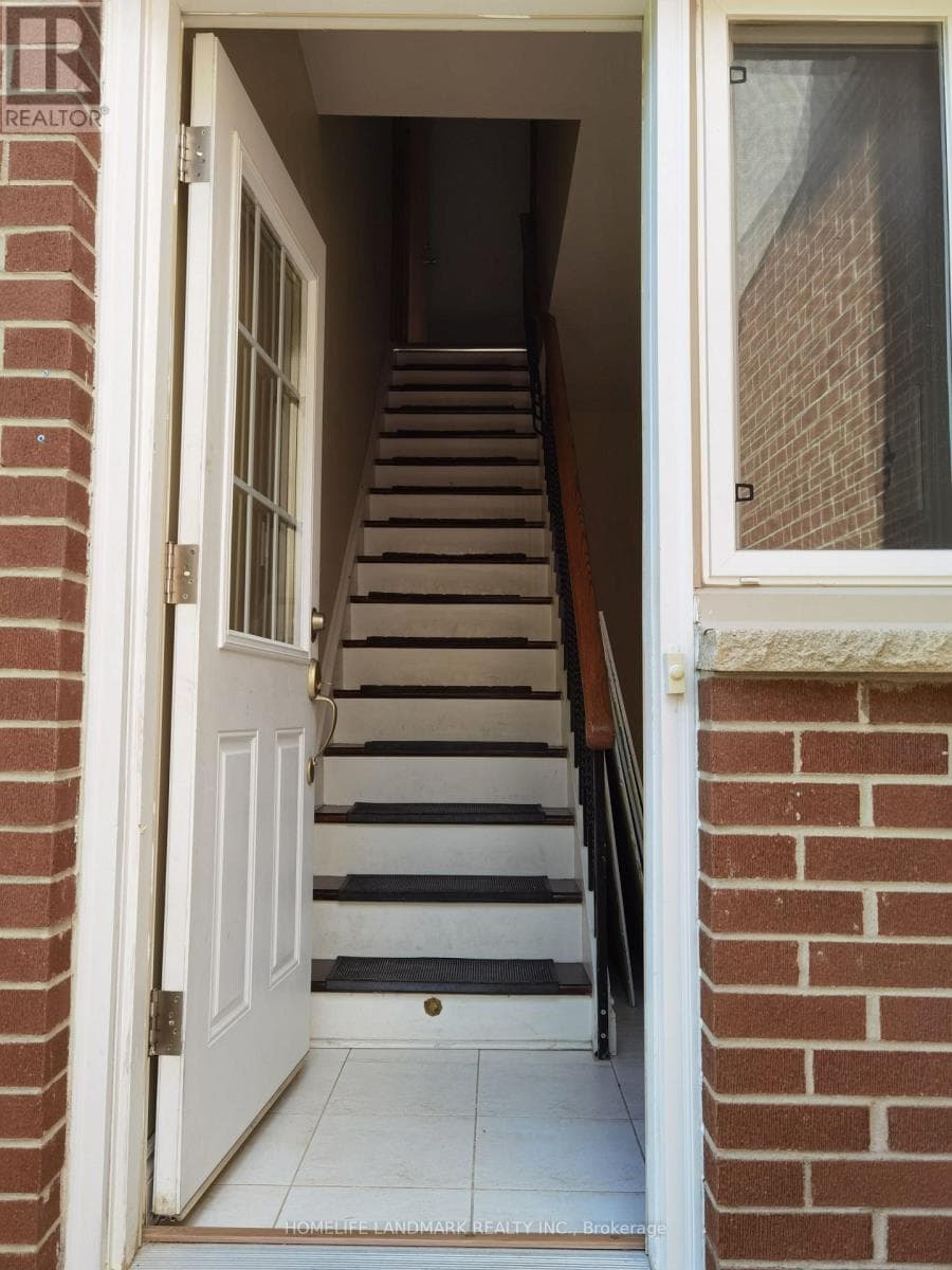 Single Family at 109 Brookside Road, Richmond Hill (Westbrook), Ontario - Photo 3 - RE/MAX Garden City Realty
