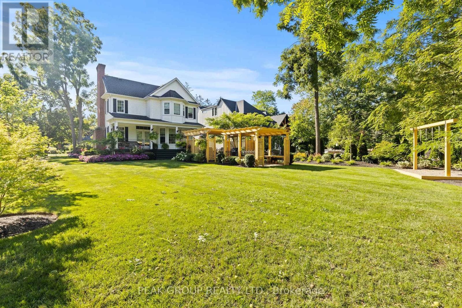 Single Family at 305 Gate Street, Niagara-on-the-Lake (Town), Ontario - Photo 10 - RE/MAX Garden City Realty