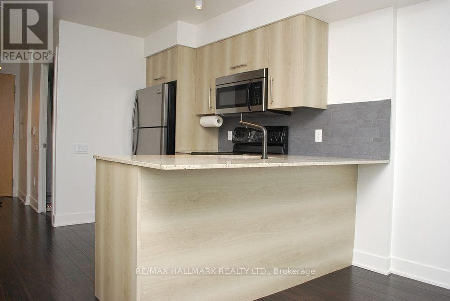 Single Family at 306- 1048 Broadview Avenue, Toronto (Broadview North), Ontario - Photo 4 - RE/MAX Garden City Realty