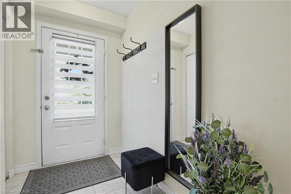 Single Family at 15 BRYAN Court, Kitchener, Ontario - Photo 4 - RE/MAX Garden City Realty