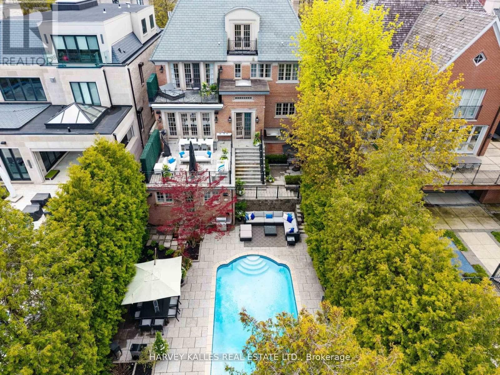 Single Family at 215 Dunvegan Road, Toronto (Forest Hill South), Ontario - Photo 6 - RE/MAX Garden City Realty
