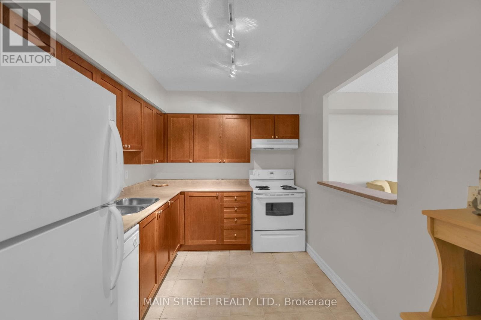 Single Family at 1008- 260 Davis Drive, Newmarket (Central Newmarket), Ontario - Photo 7 - RE/MAX Garden City Realty
