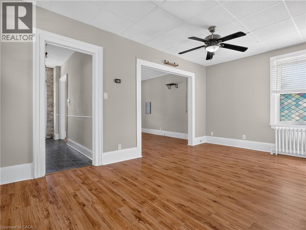 Single Family at 15 CATHERINE Street, St. Catharines, Ontario - Photo 6 - RE/MAX Garden City Realty