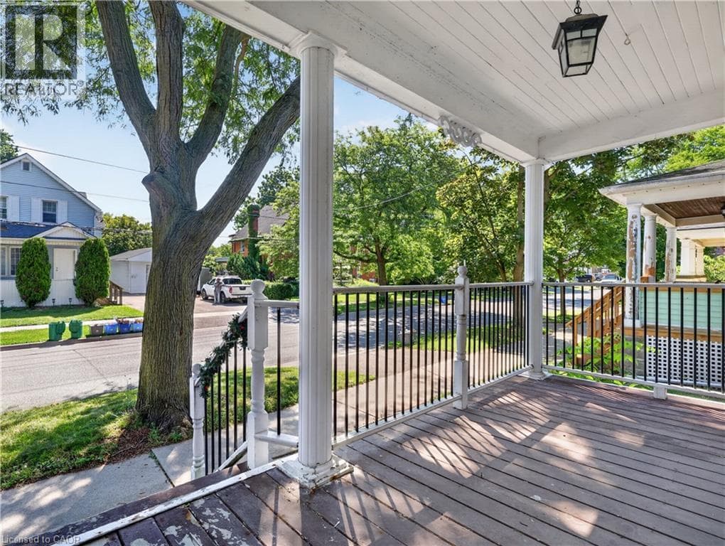 Single Family at 15 CATHERINE Street, St. Catharines, Ontario - Photo 3 - RE/MAX Garden City Realty