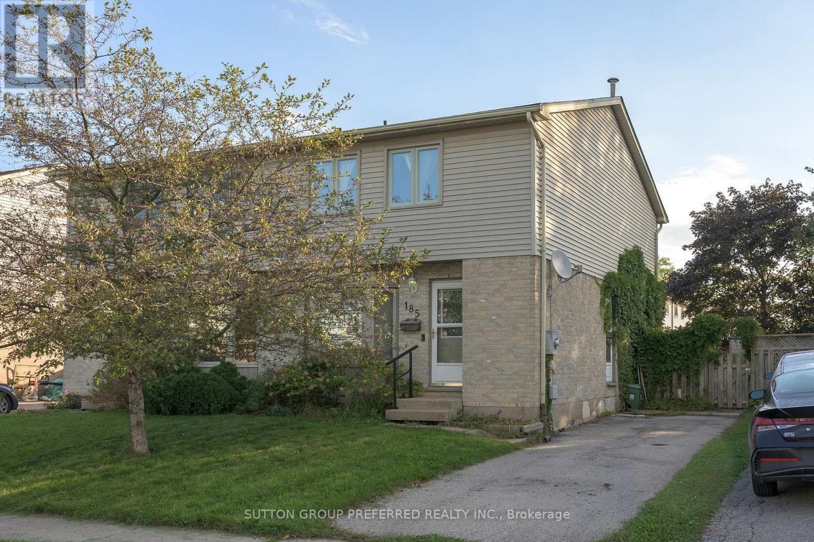 185 Martinet Avenue