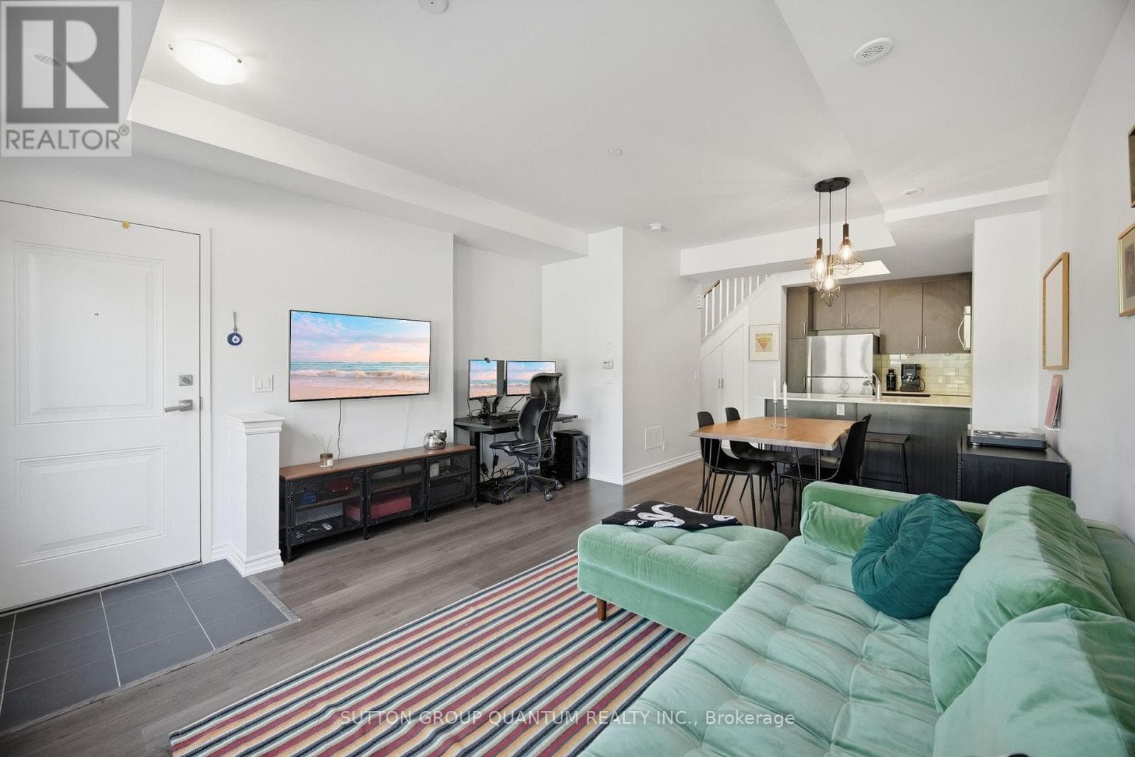 Single Family at 5- 145 Long Branch Avenue, Toronto (Long Branch), Ontario - Photo 5 - RE/MAX Garden City Realty