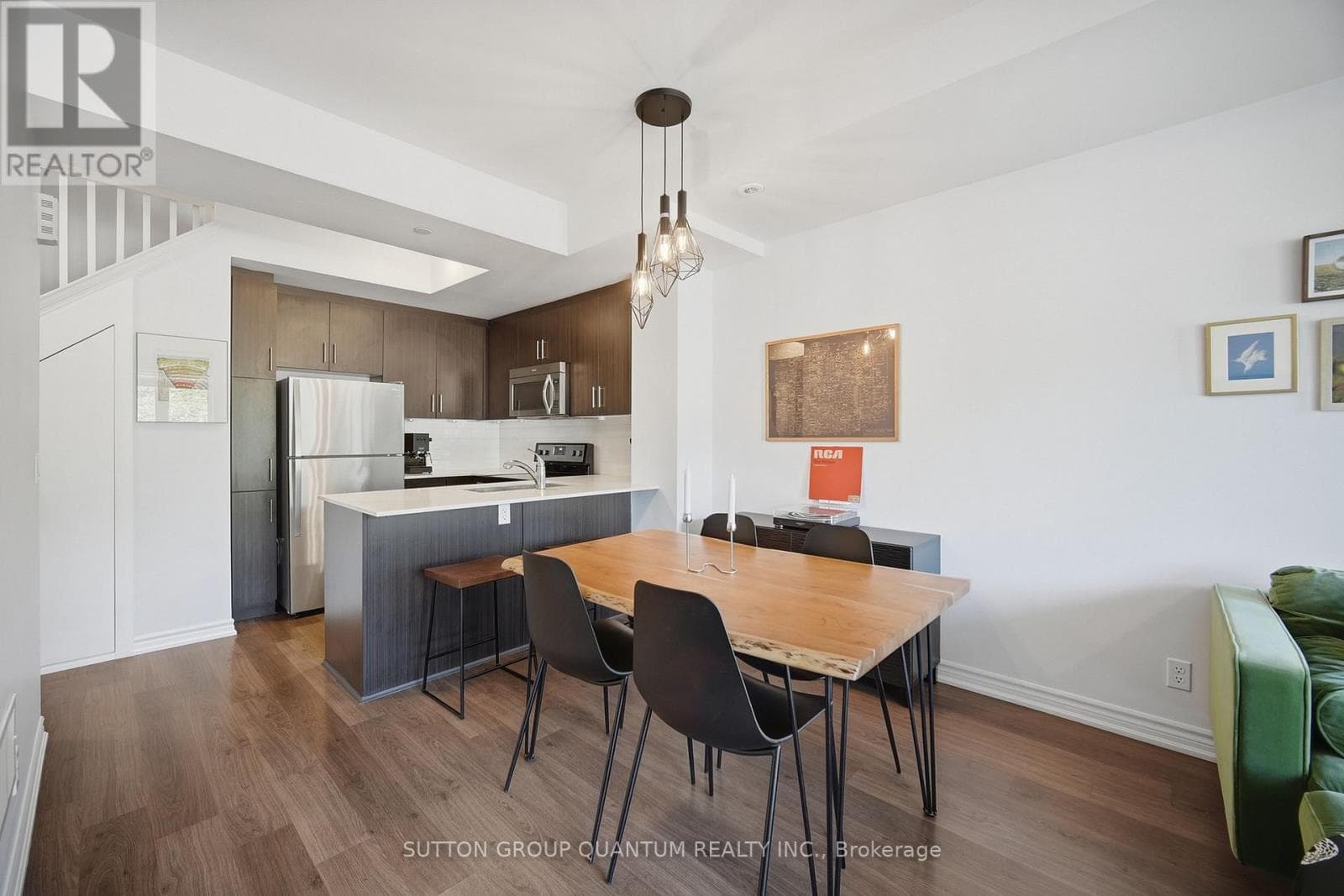 Single Family at 5- 145 Long Branch Avenue, Toronto (Long Branch), Ontario - Photo 6 - RE/MAX Garden City Realty