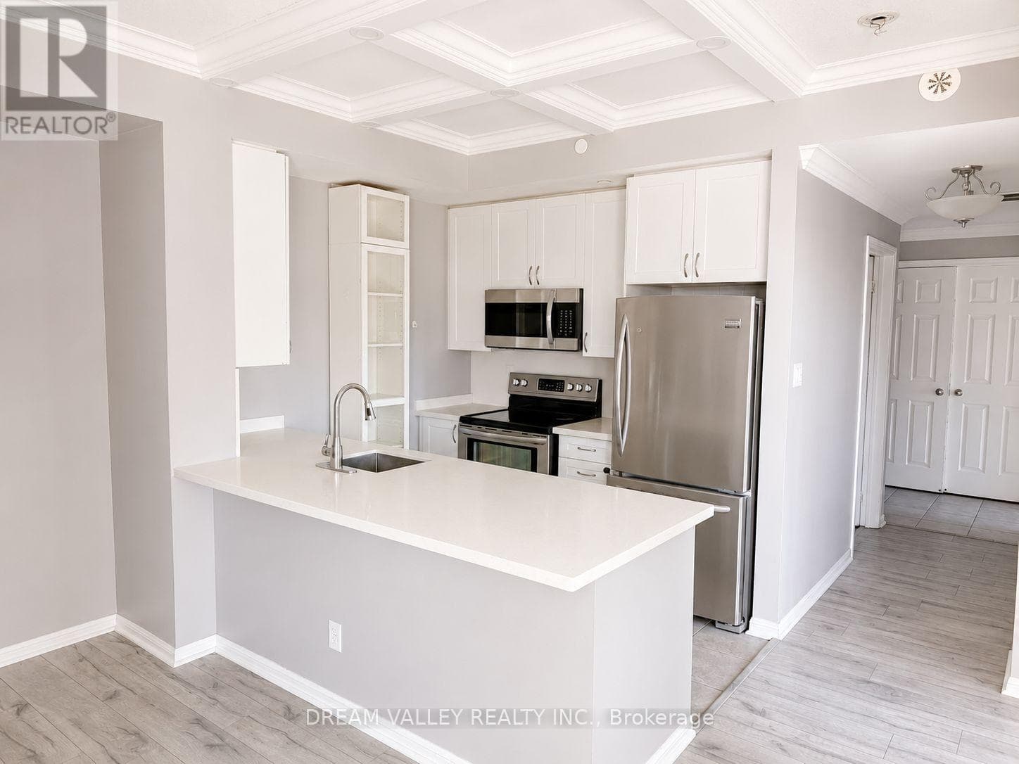 Single Family at 310- 3075 Thomas Street, Mississauga (Churchill Meadows), Ontario - Photo 4 - RE/MAX Garden City Realty