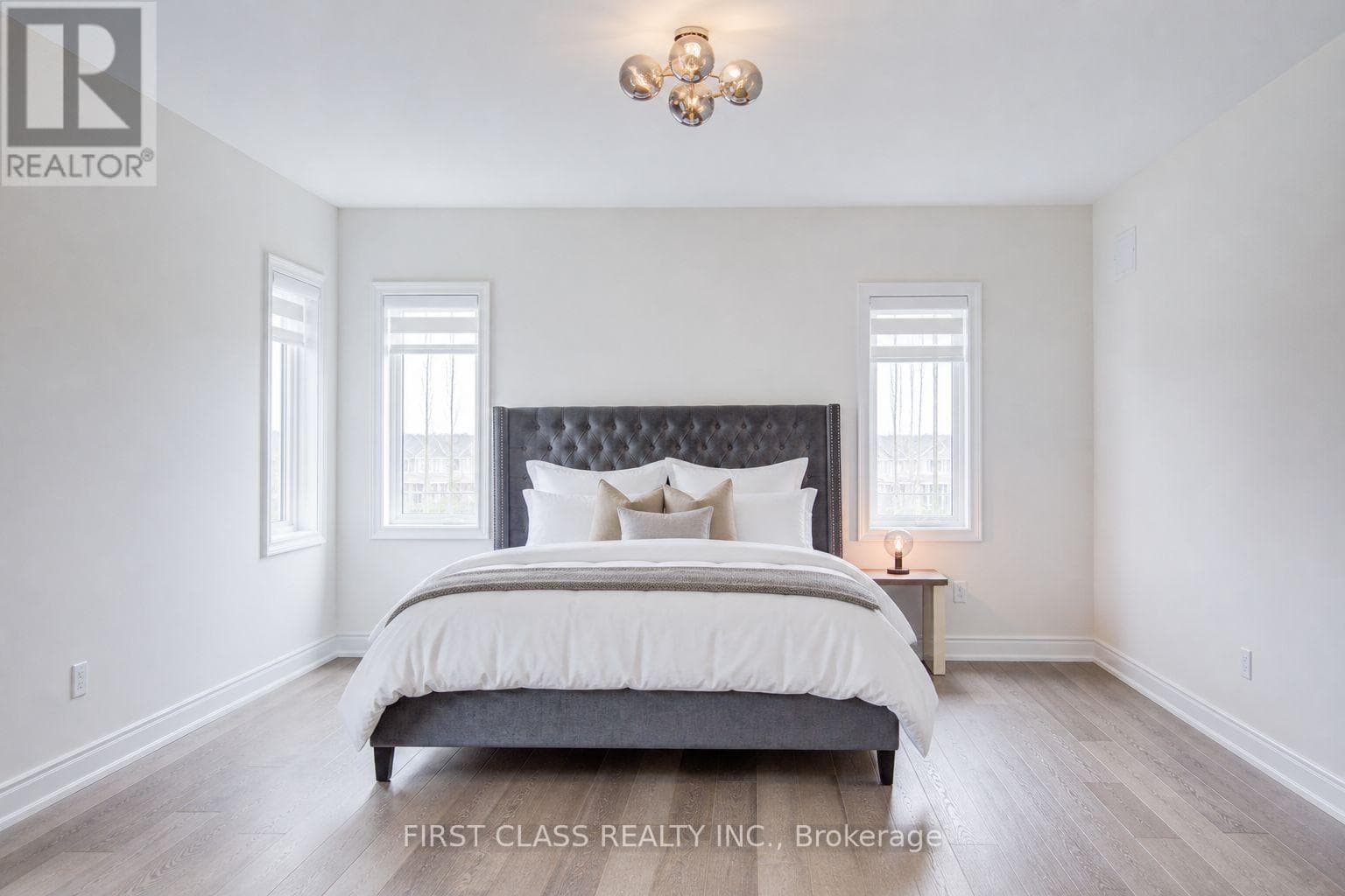 Single Family at 376 Seaview Heights, East Gwillimbury (Queensville), Ontario - Photo 9 - RE/MAX Garden City Realty