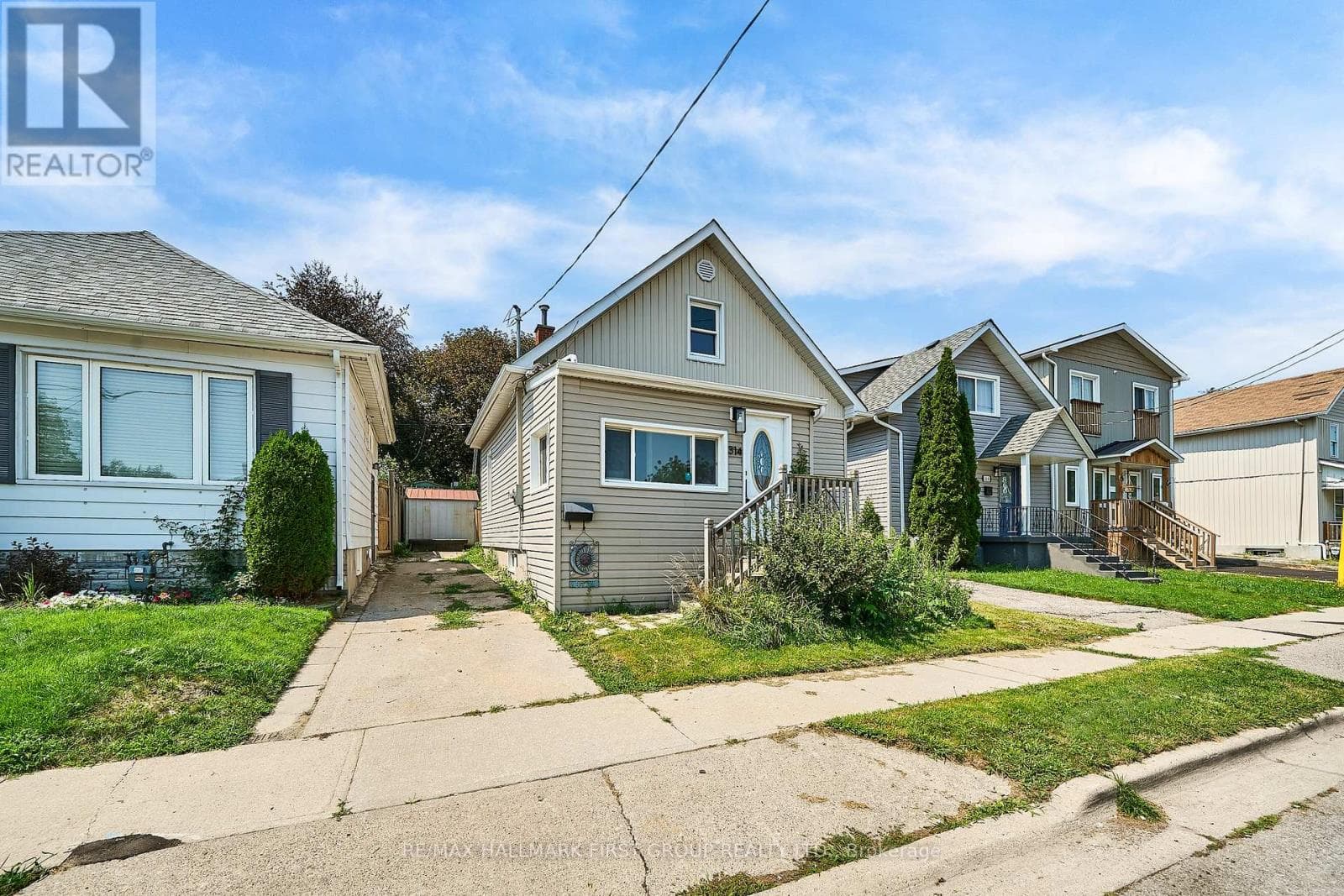 Single Family at 314 Nassau Street, Oshawa (Vanier), Ontario - Photo 3 - RE/MAX Garden City Realty