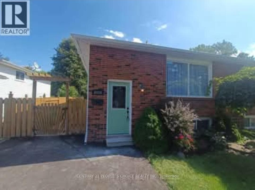 Lower- 6938 Warden Avenue