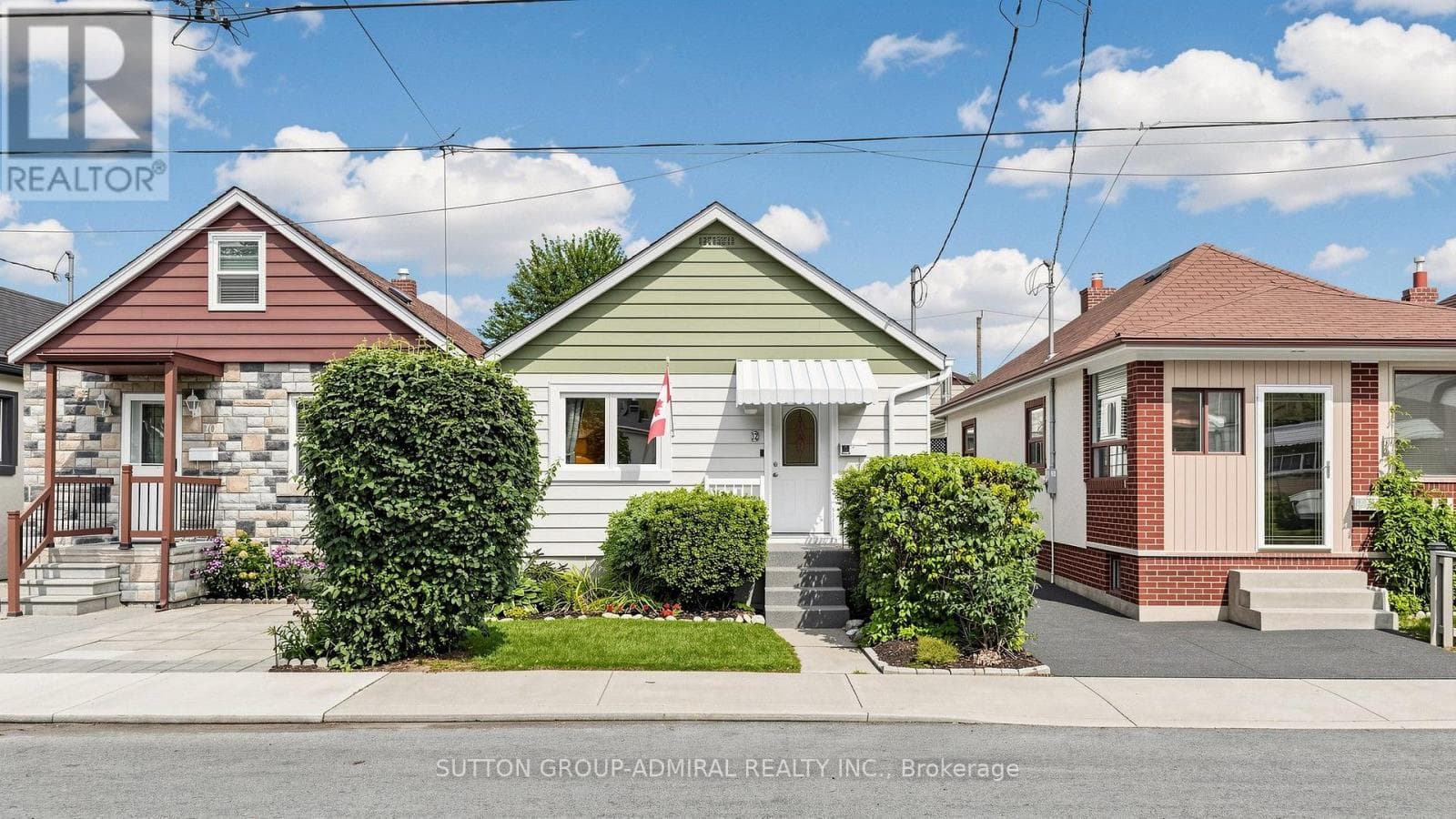 12 Laxis Avenue