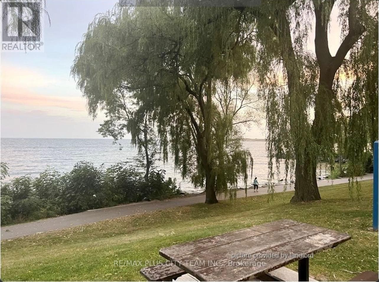 Single Family at Unit 1- 11 Thirty Fifth Street, Toronto (Long Branch), Ontario - Photo 9 - RE/MAX Garden City Realty