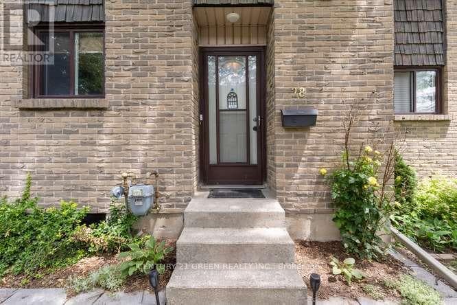 Single Family at 28- 474 Southdale Road, London South (South Q), Ontario - Photo 4 - RE/MAX Garden City Realty