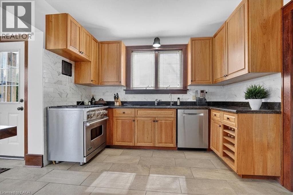 Single Family at 859 QUEEN'S Boulevard, Kitchener, Ontario - Photo 5 - RE/MAX Garden City Realty